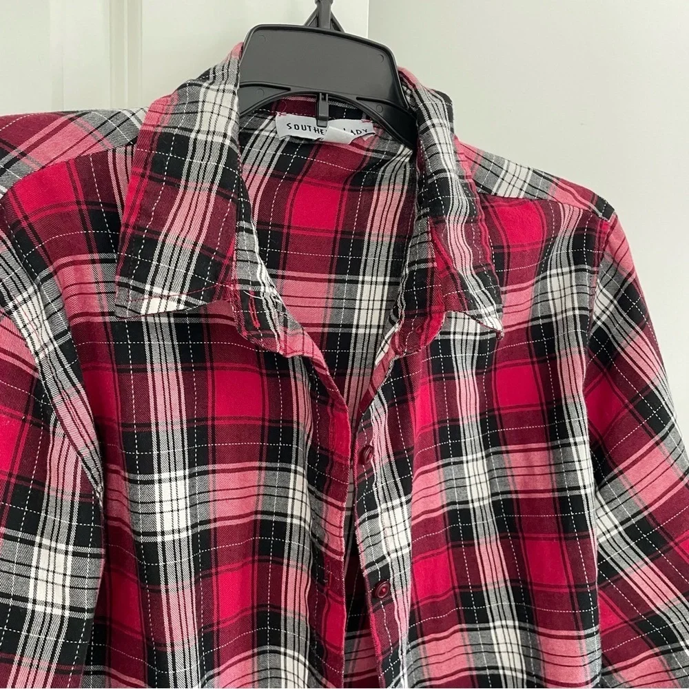 Southern Lady Plaid Button Down Shirt Red White & Black Size L - Picture 2 of 12